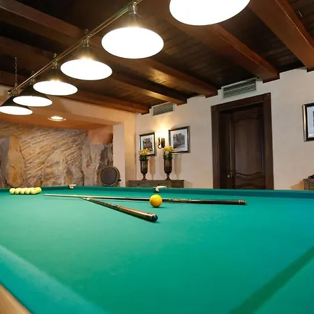 Luxury Tragurium Prestige With Pool Апартаменты *