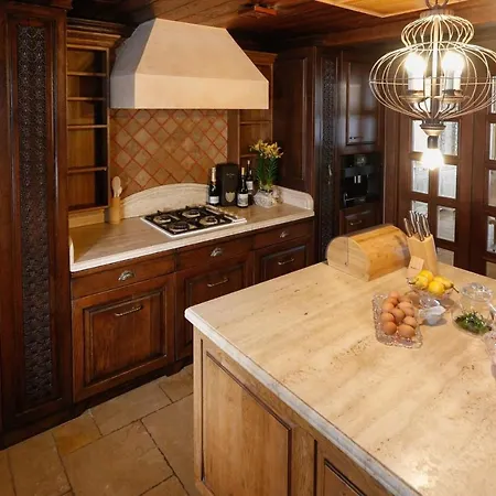 Luxury Tragurium Prestige With Pool * Слатине