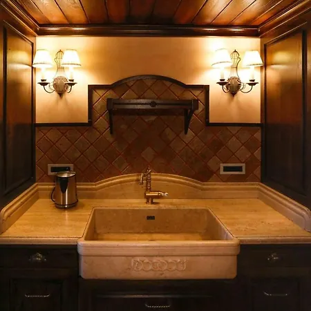 Luxury Tragurium Prestige With Pool Апартаменты Слатине