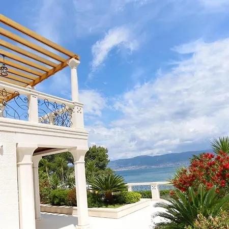 Luxury Tragurium Prestige With Pool * Слатине
