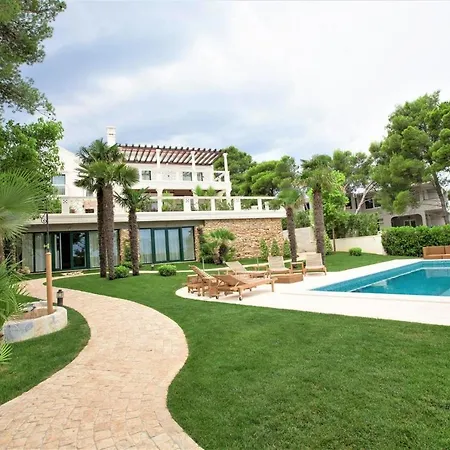 Luxury Tragurium Prestige With Pool