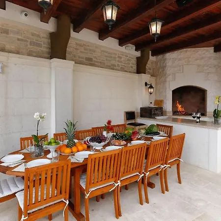 Luxury Tragurium Prestige With Pool *